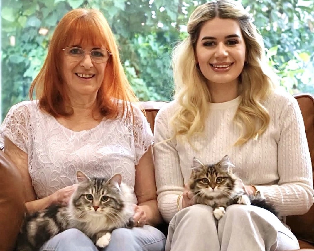 Tracy Stewart And Chelsea Jurčević 1000X800
